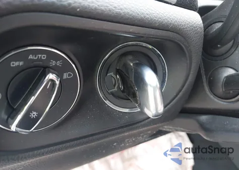 2017 Porsche Macan S z USA, uszkodzony, nr VIN WP1AB2A57HLB12338